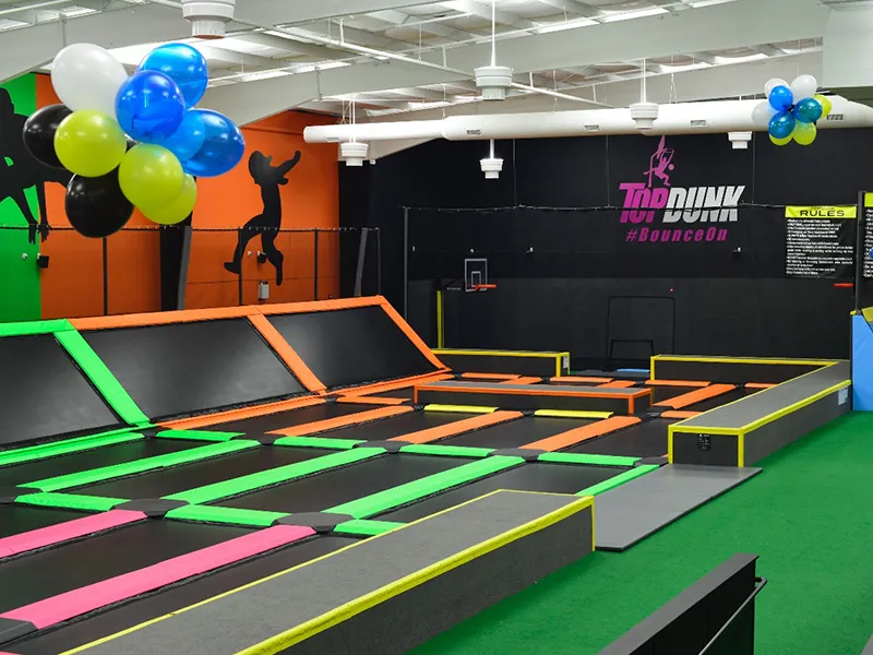 home-Trampoline-Park01